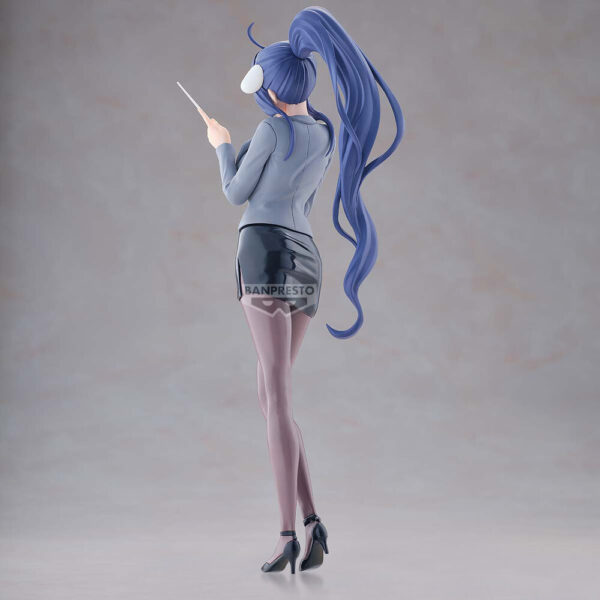 00122_3 Albedo teacher style figura