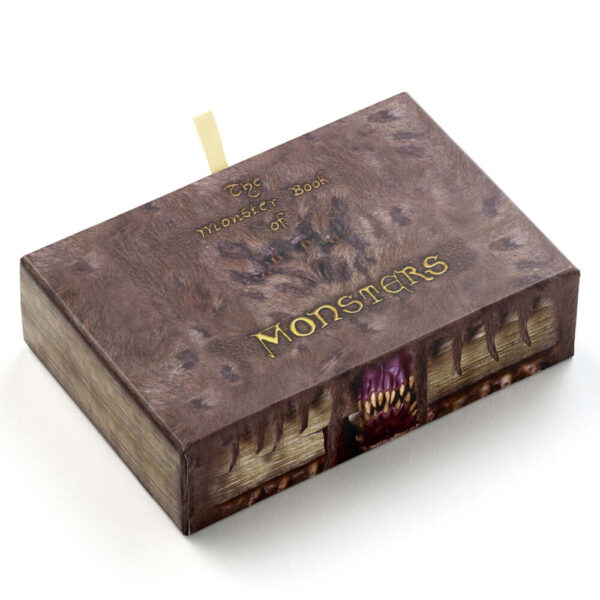 Harry Potter – Monster Book gift box with kulcstartó and kitűző