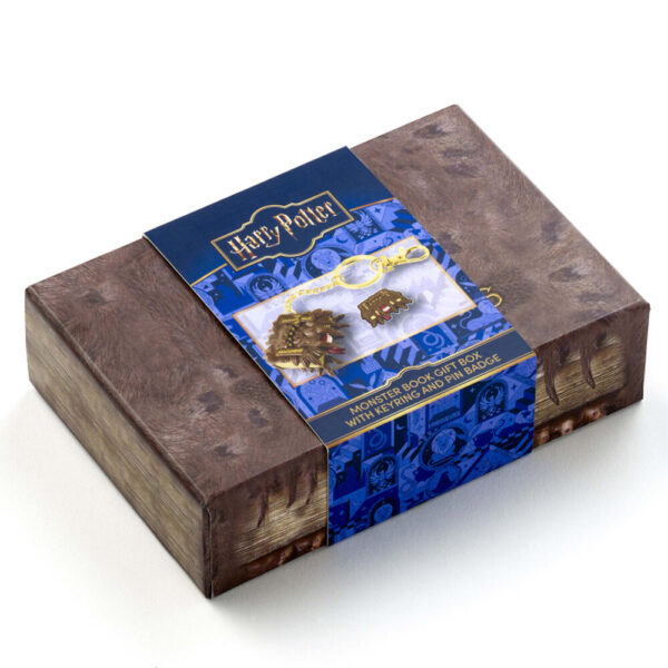Harry Potter – Monster Book gift box with kulcstartó and kitűző